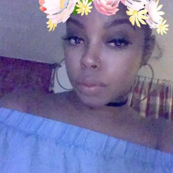 Meet your Posher, Kayla - Picture 1 of 1